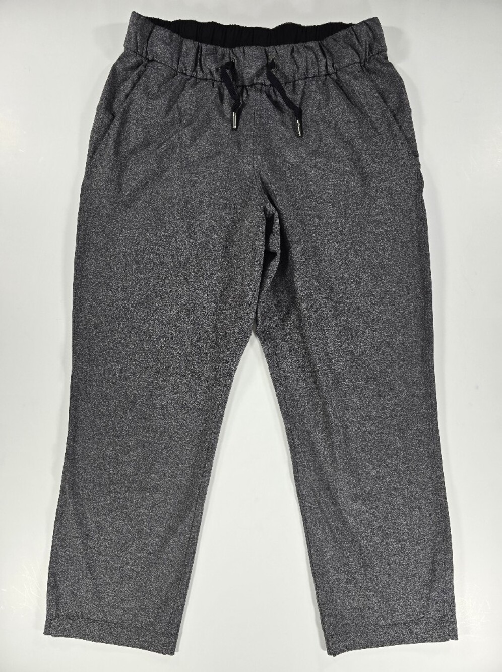 LULULEMON On The Fly Pant 23" Inseam Women's 6 Gray Crop Woven Athlesiure Gym